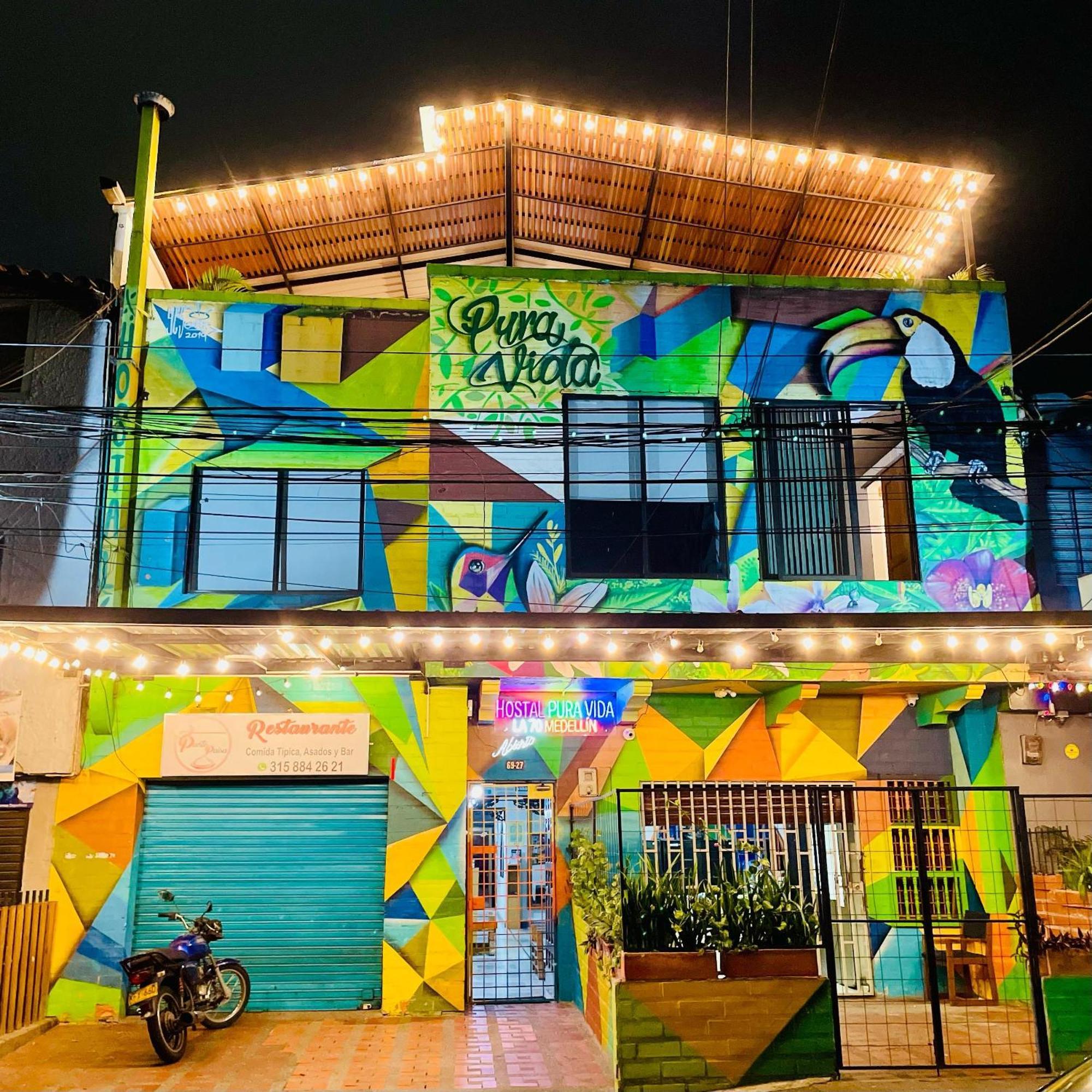 Hostal Pura Vida La 70 Medellin Bagian luar foto